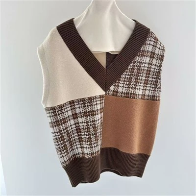 Designer lenn vneck chanday